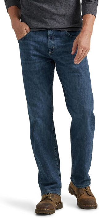 "Wrangler Men's Classic Flex Jeans - Relaxed Fit, 5-Pocket Style"